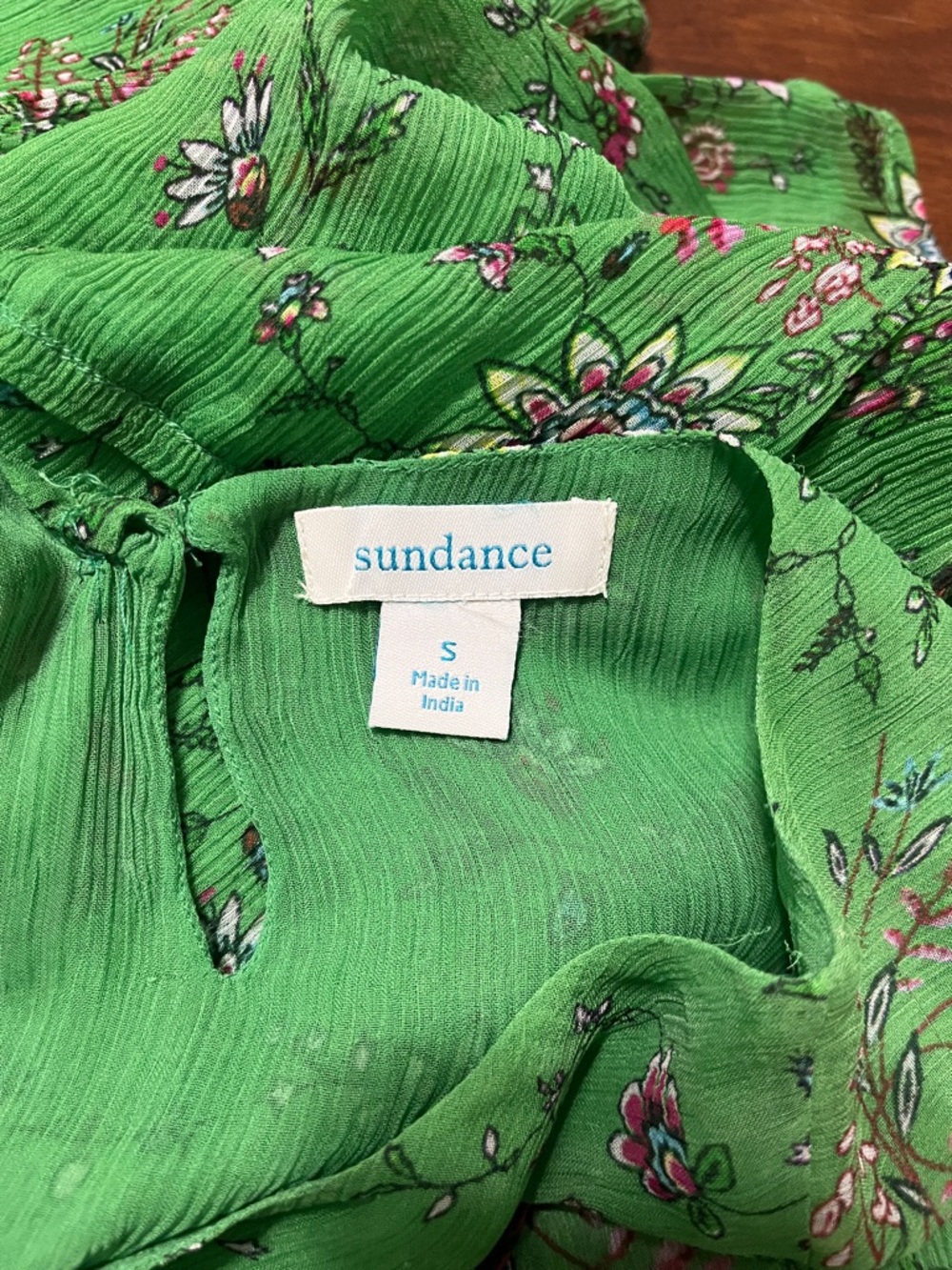 Sundance Green Floral Chiffon Bell-Sleeve Blouse Small - Picture 7 of 8